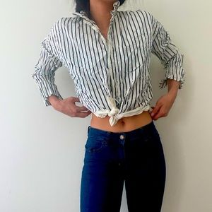 Stripped tie blouse